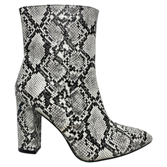 Boots Ankle Heels By Clothes Mentor In Animal Print, Size:10.5