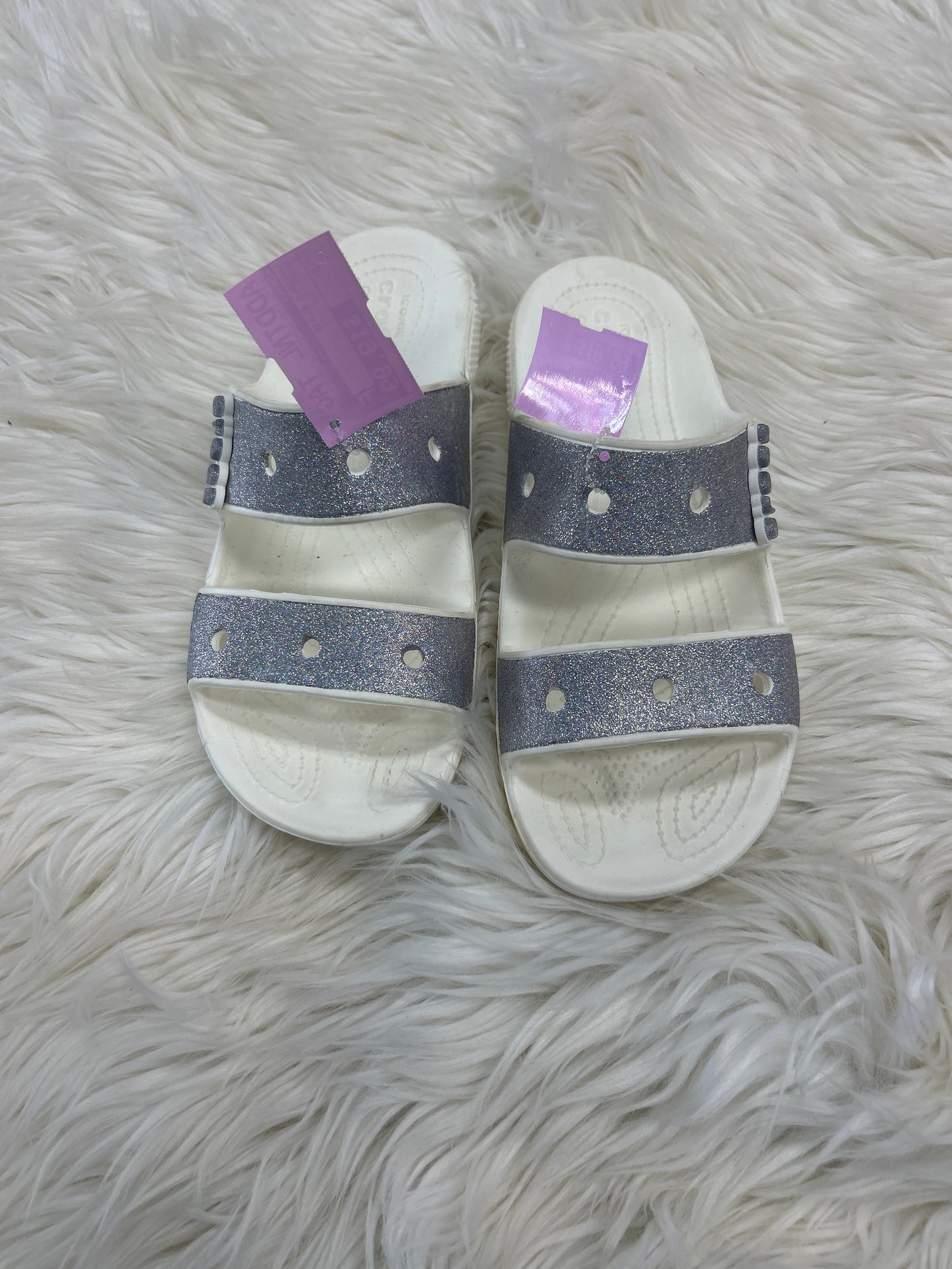 Sandals Flats By Crocs In White, Size:8