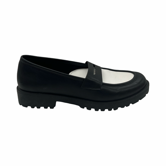 Shoes Flats By Sincerely Jules In Black & White, Size:8.5