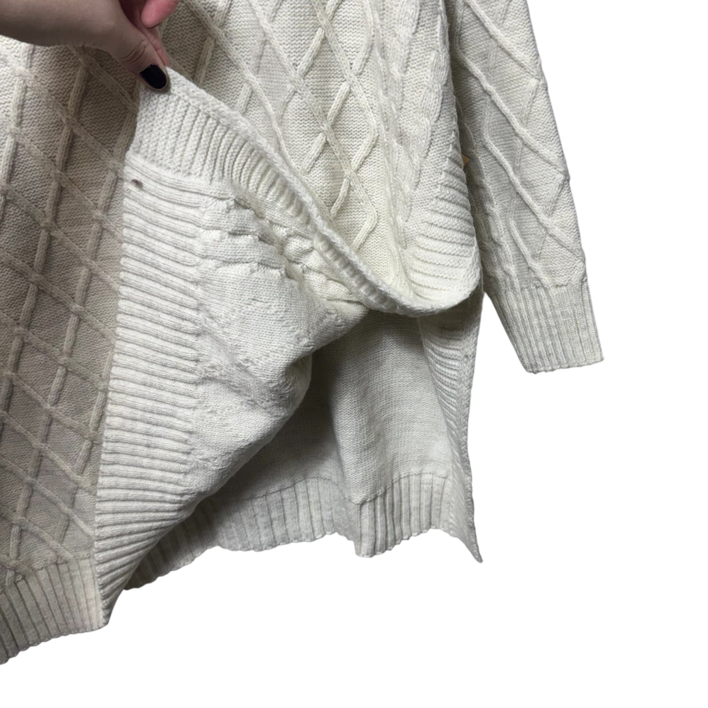 Lisbon Traveler Sweater By Mer Sea In White, Size: OSFM