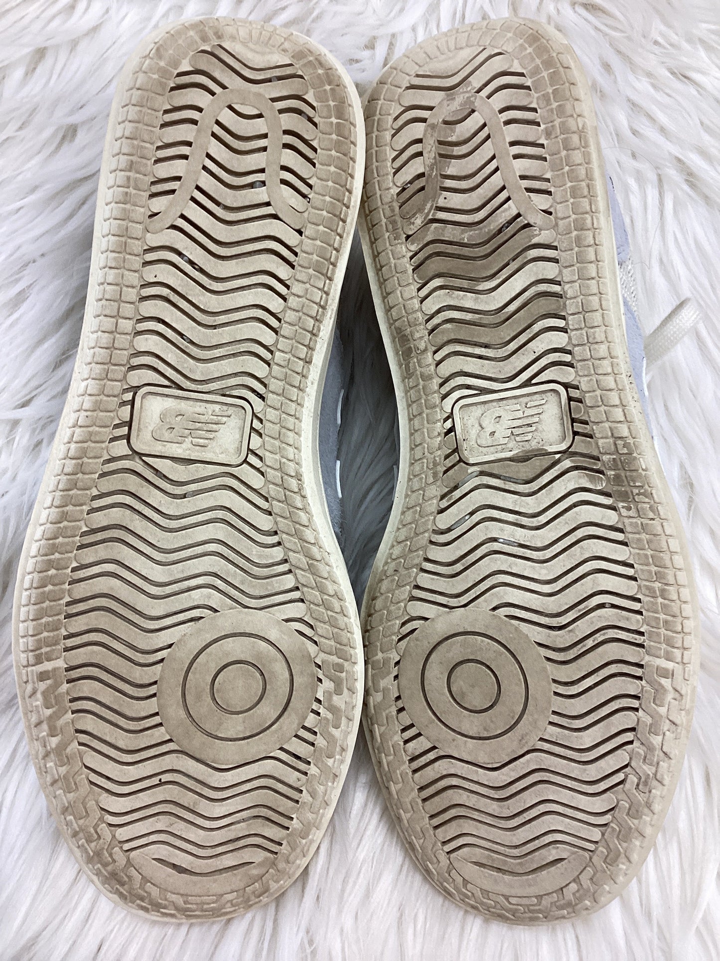 Shoes Sneakers By New Balance In Cream, Size:7