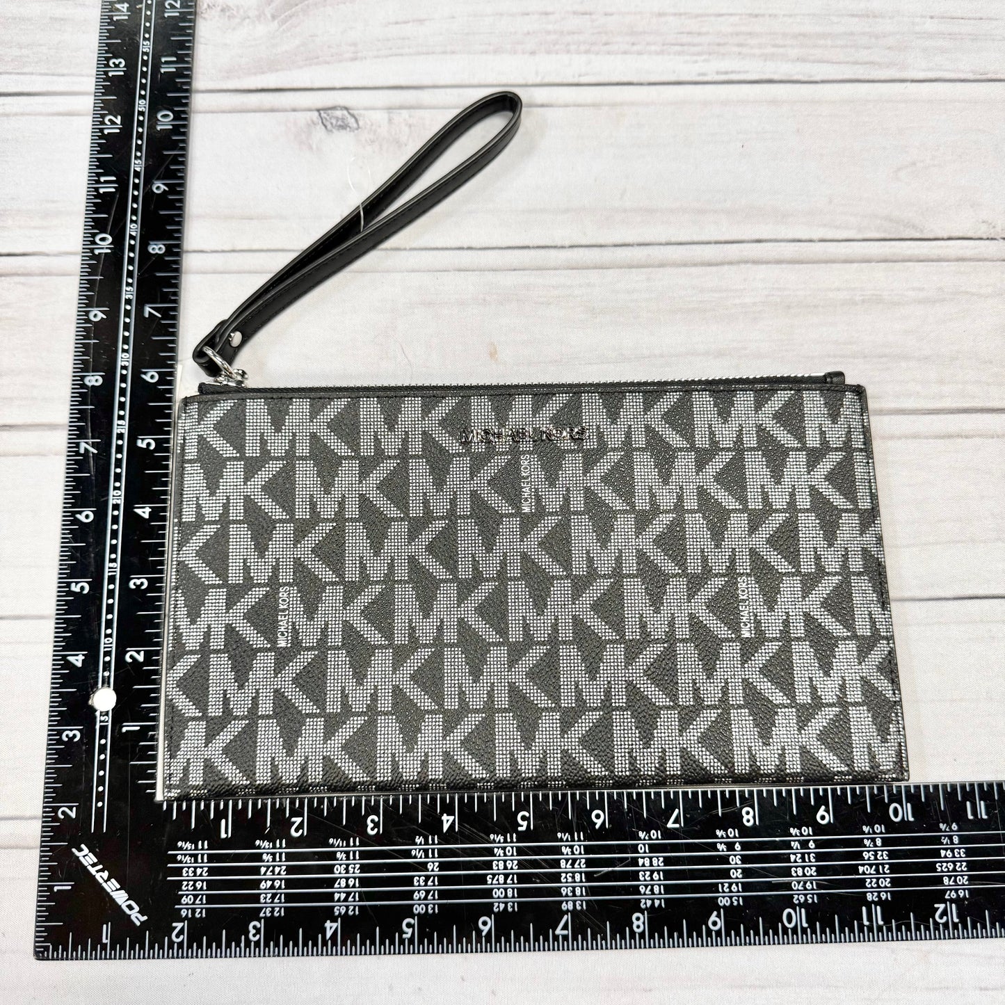 Wristlet By Michael By Michael Kors, Size: Large