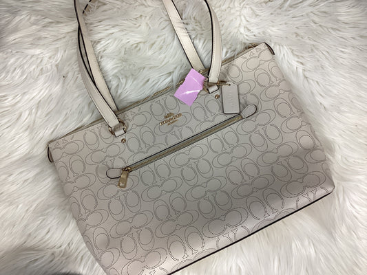 Handbag Designer By Coach In Cream, Size:Large