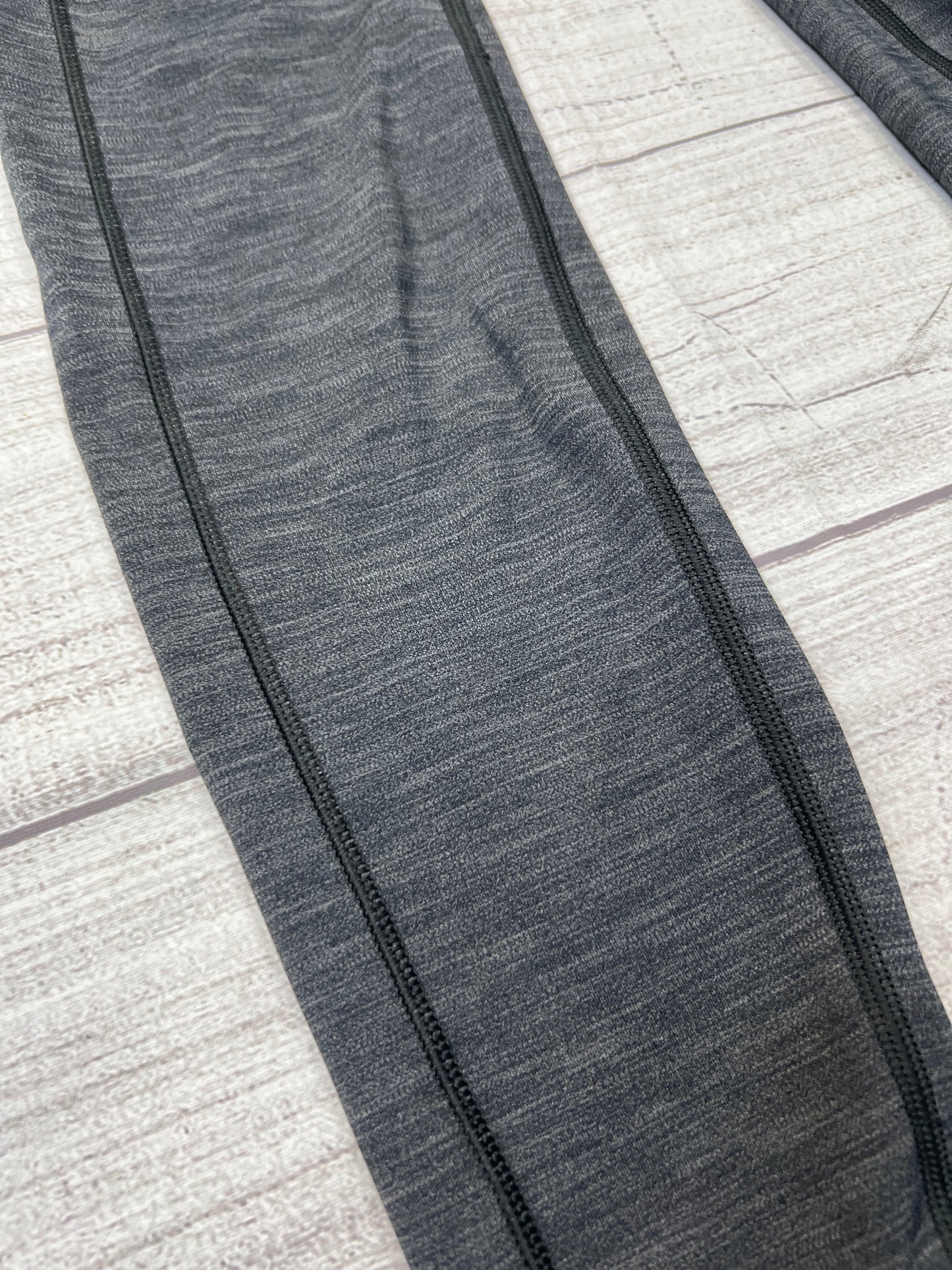 Athletic Leggings By Lululemon  Size: 4