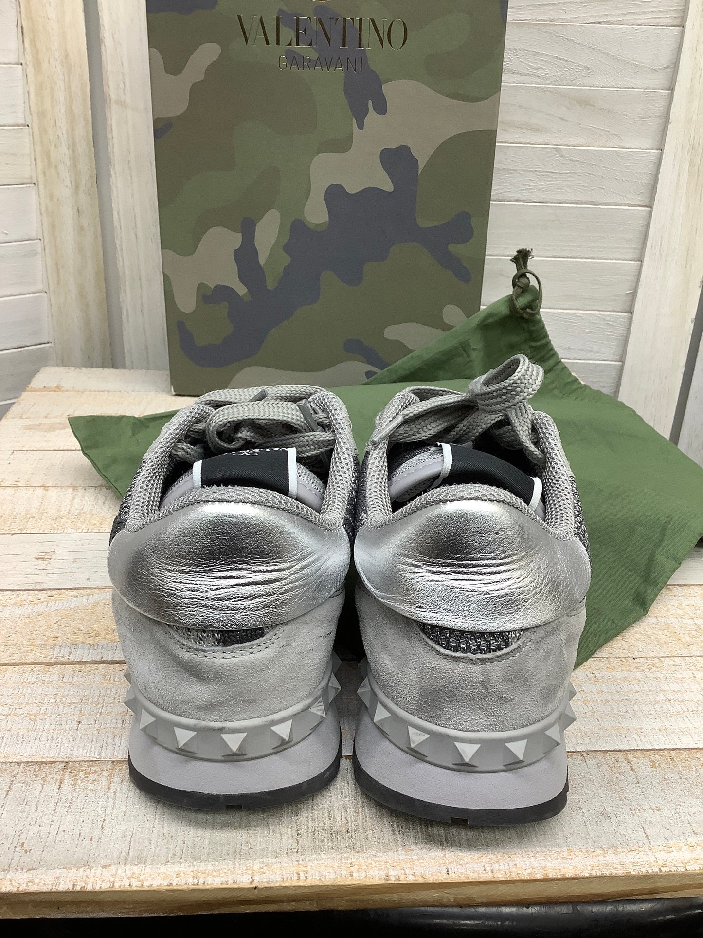 Shoes Designer By Valentino  Size: 6.5