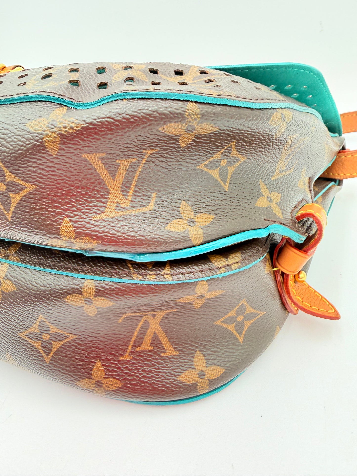 Crossbody Luxury Designer By Louis Vuitton In Blue & Brown, Size:Medium