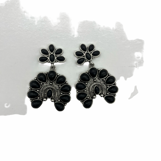 Earrings Dangle/Drop By Clothes Mentor In Black & Silver