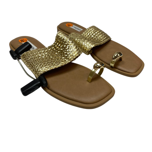 Sandals Flats By Steve Madden In Gold, Size:8.5