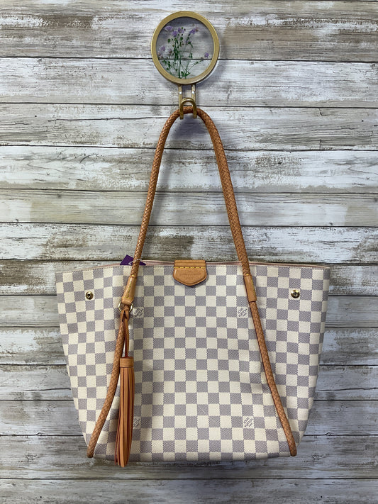 Handbag Luxury Designer By Louis Vuitton In Grey & White, Size:Medium