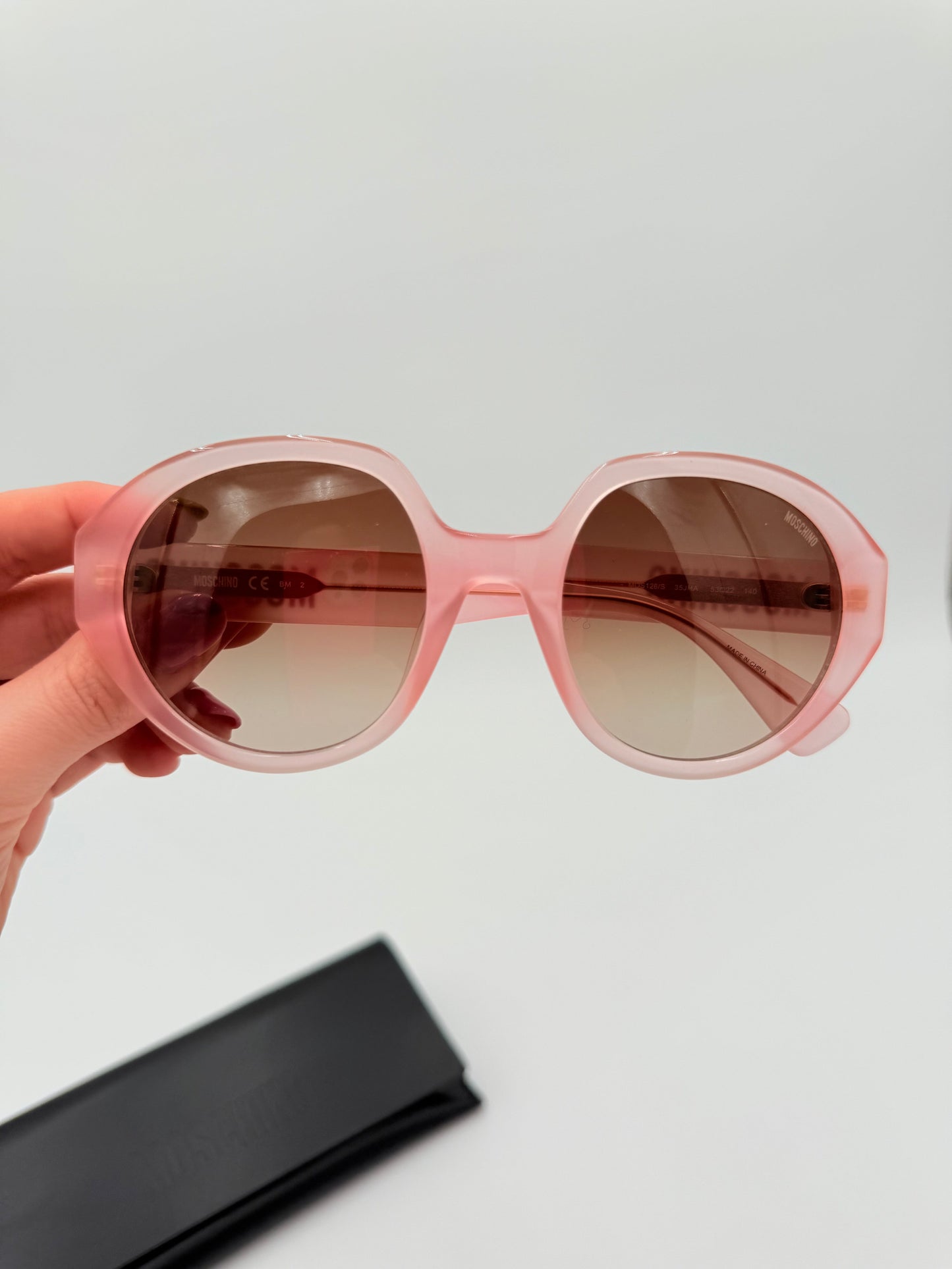 Sunglasses Luxury Designer By Moschino In Pink