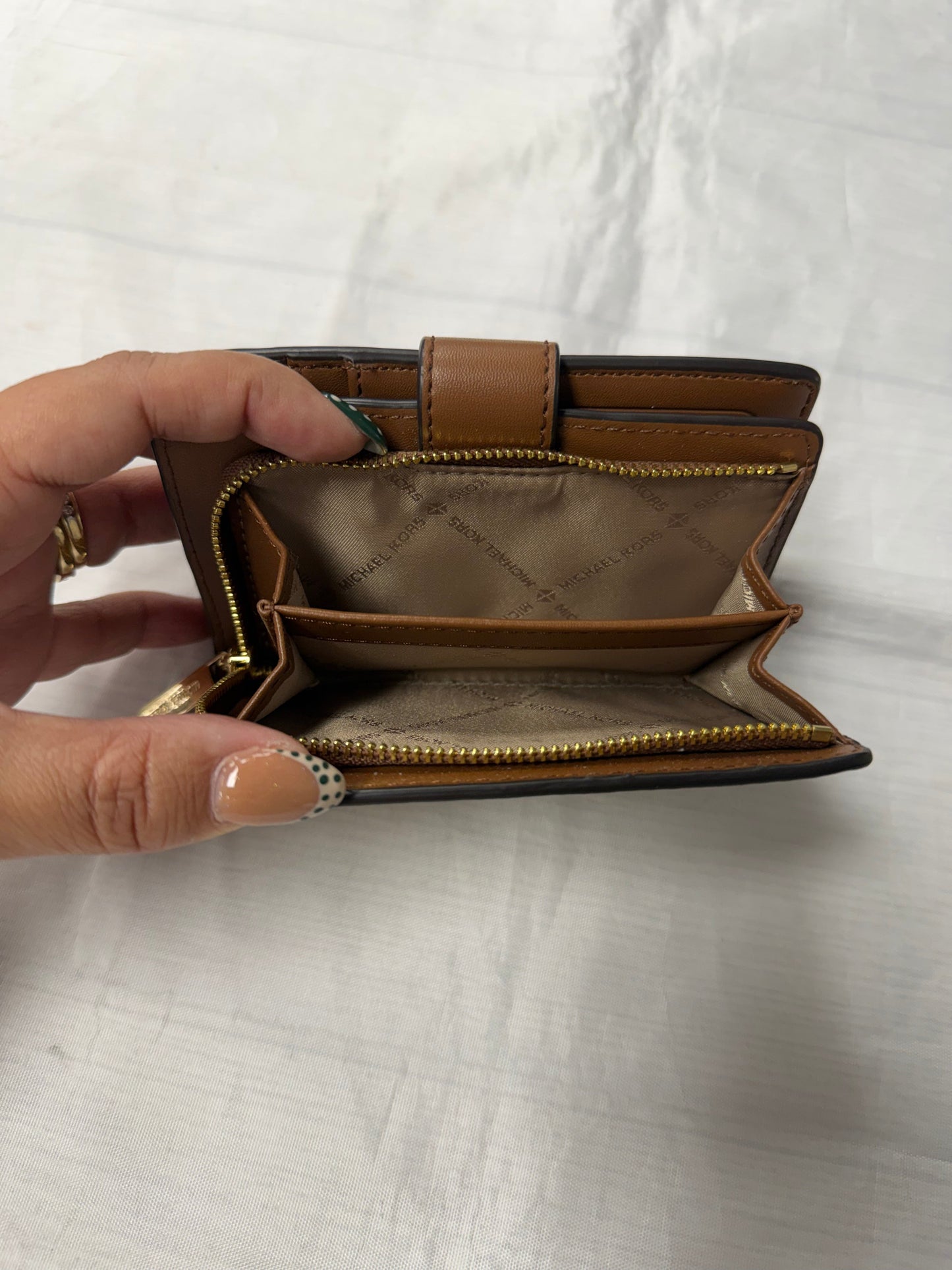 Wallet Designer By Michael Kors In Cream, Size:Small