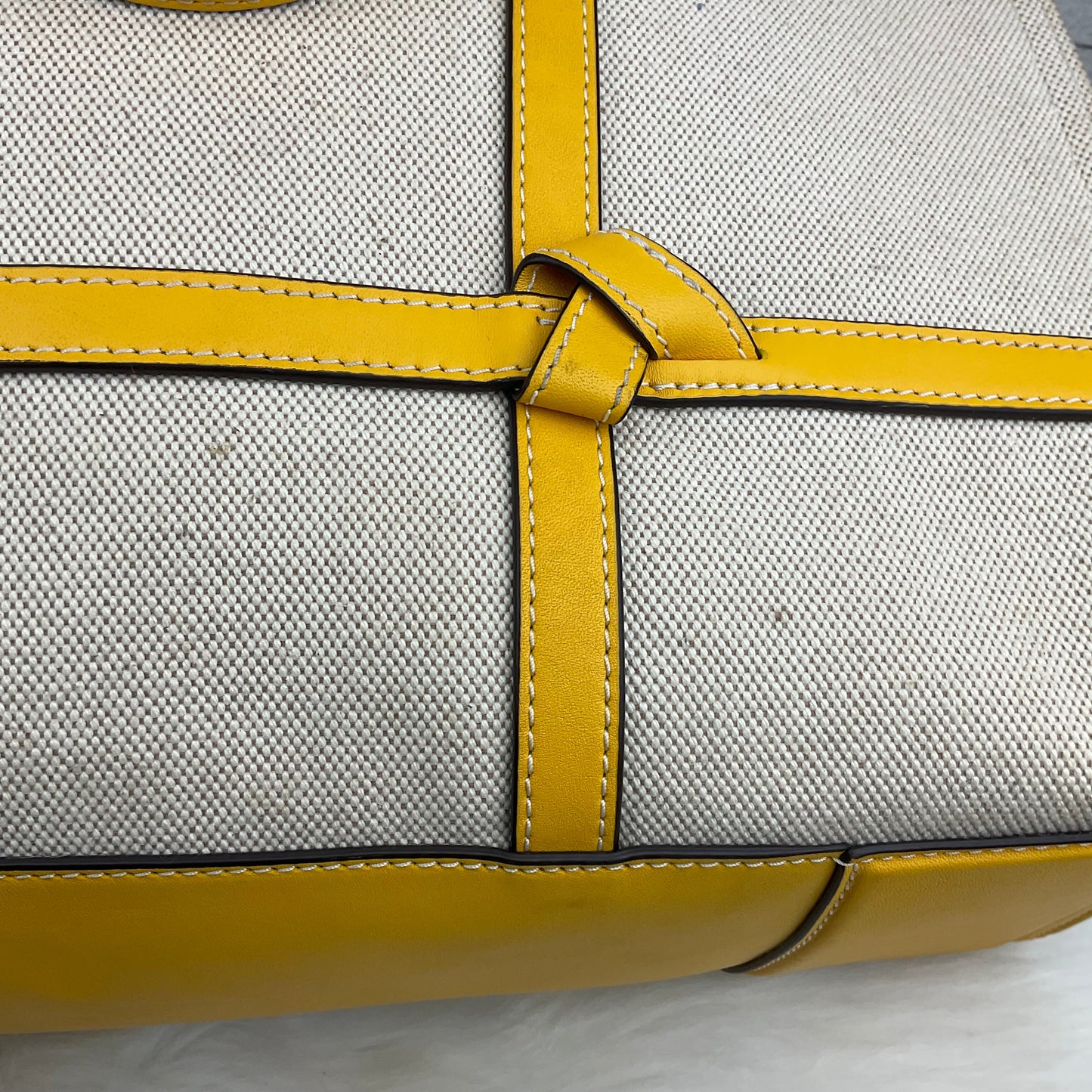 Handbag Designer By Tory Burch, Size: Large