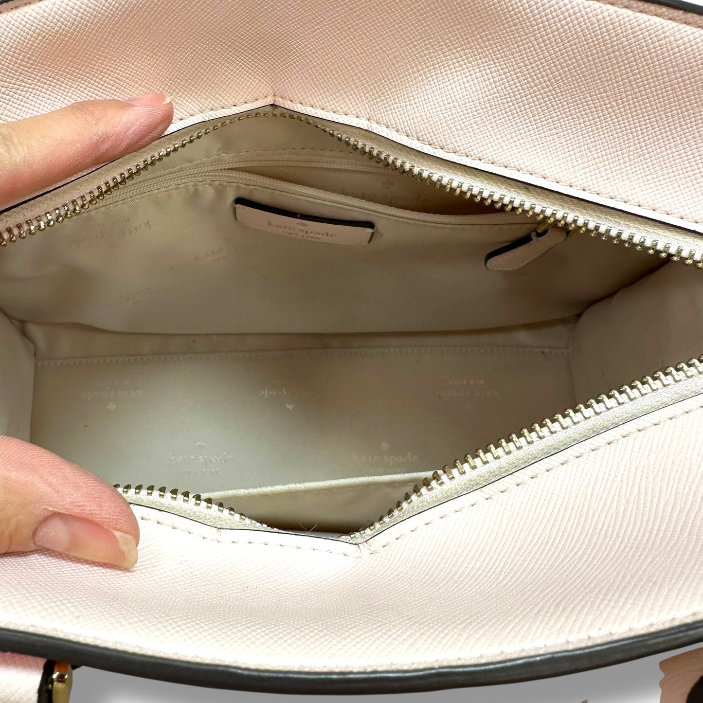 Handbag Designer By Kate Spade, Size: Medium