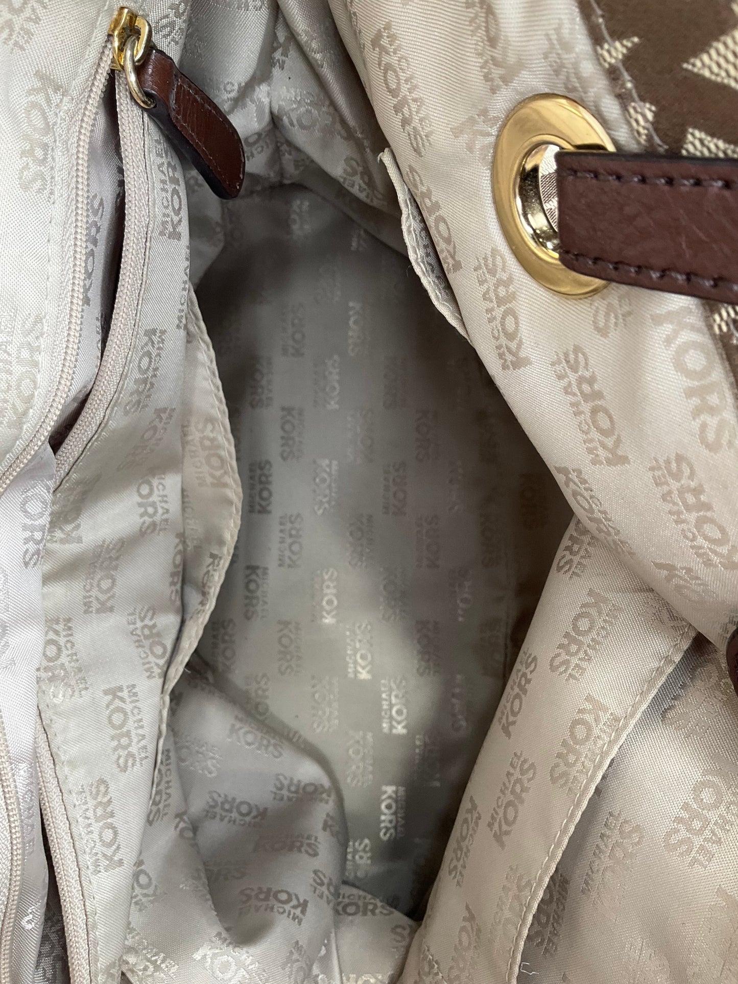 Handbag By Michael Kors  Size: Medium