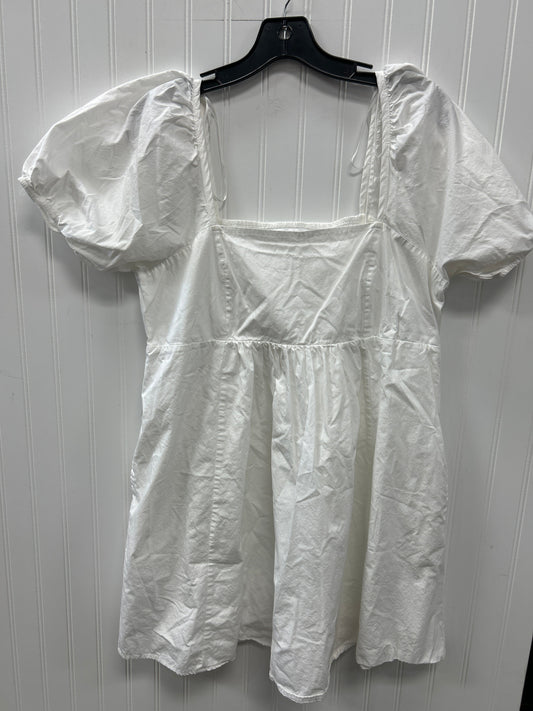 Dress Casual Short By Draper James In White, Size:L