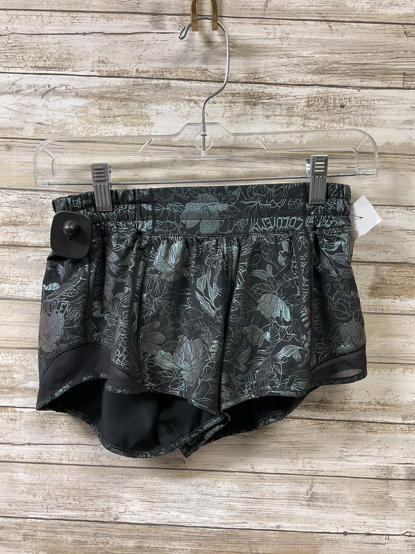 Athletic Shorts By Lululemon In Black, Size:4