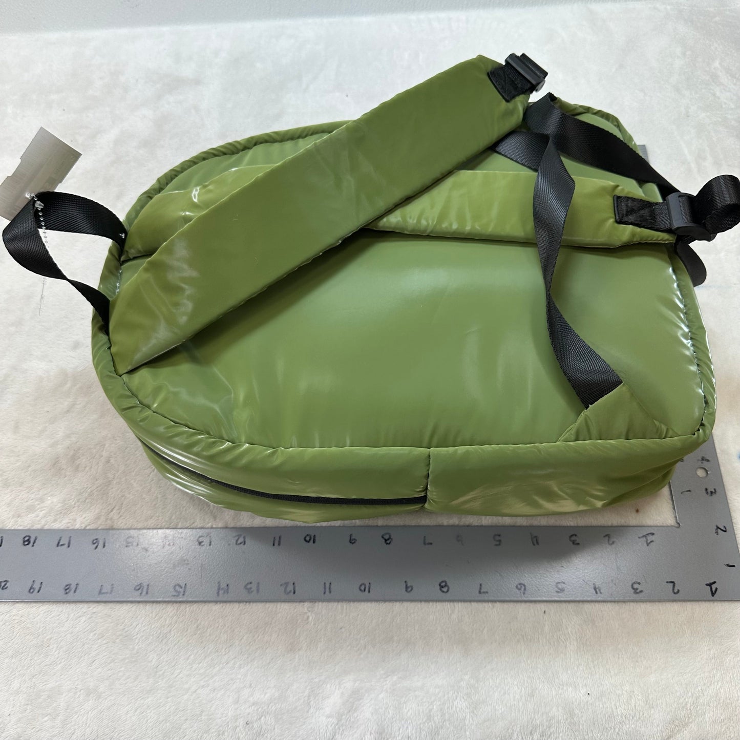 Backpack By Bearpaw, Size: Medium