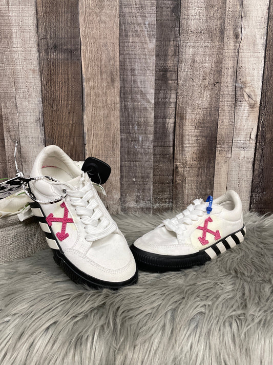 Shoes Luxury Designer By Off-white In White, Size: 5