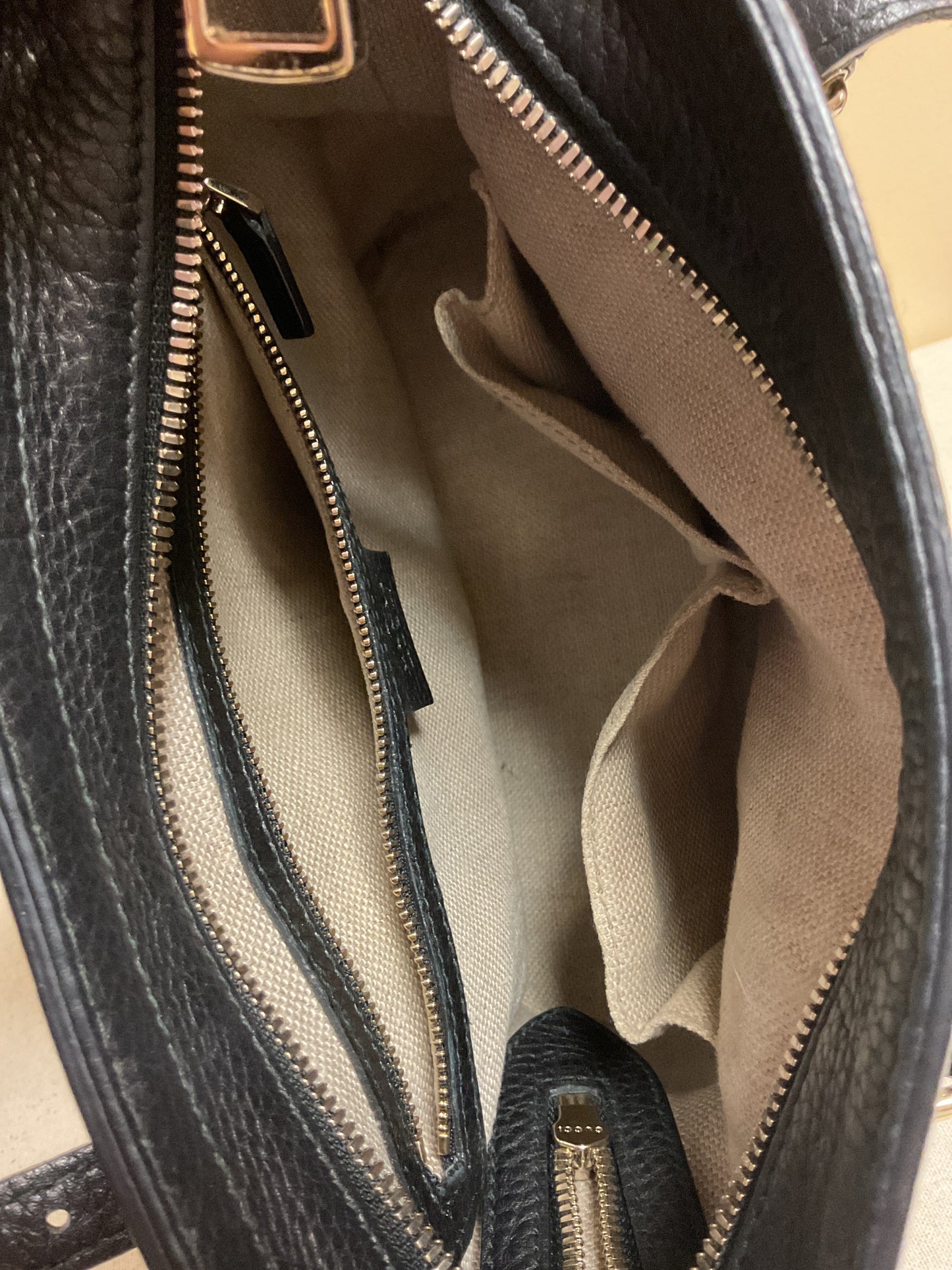 Tote Luxury Designer By Gucci In Black & Tan, Size:Small