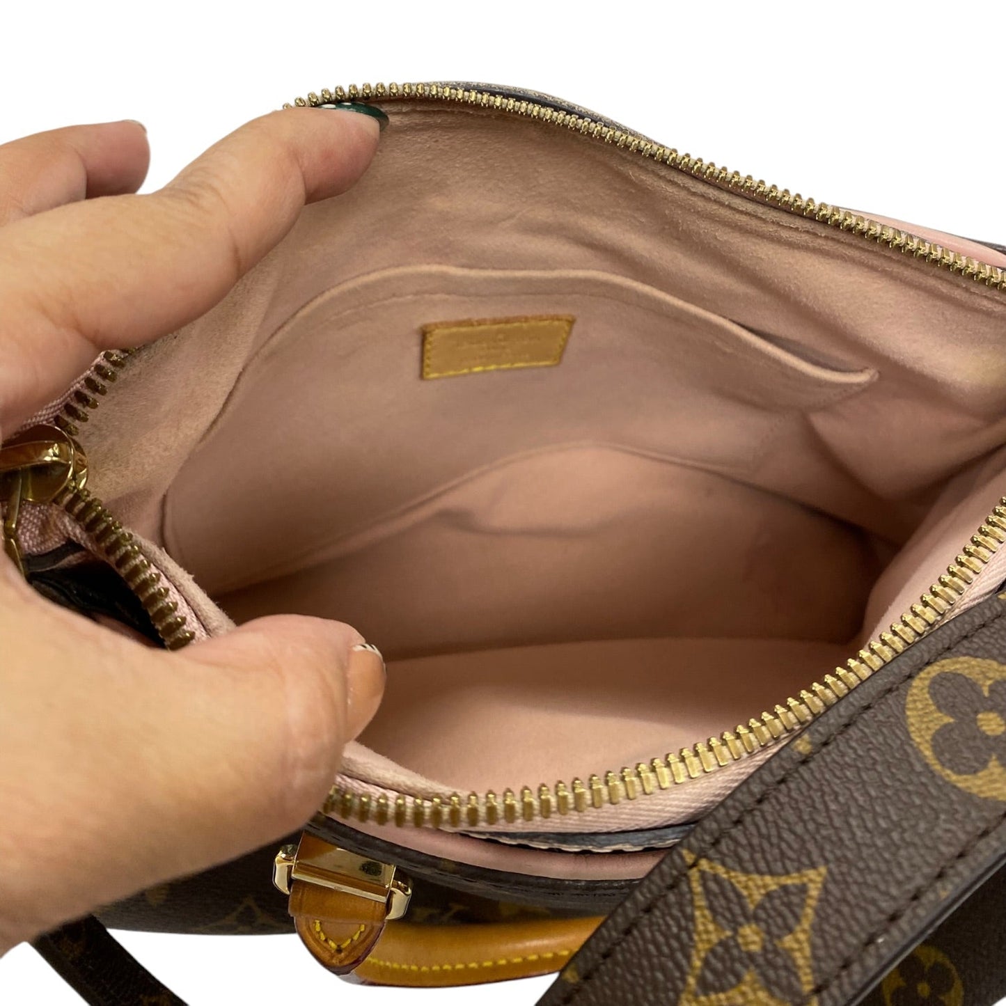 Handbag Luxury Designer By Louis Vuitton In Pink, Size:Small