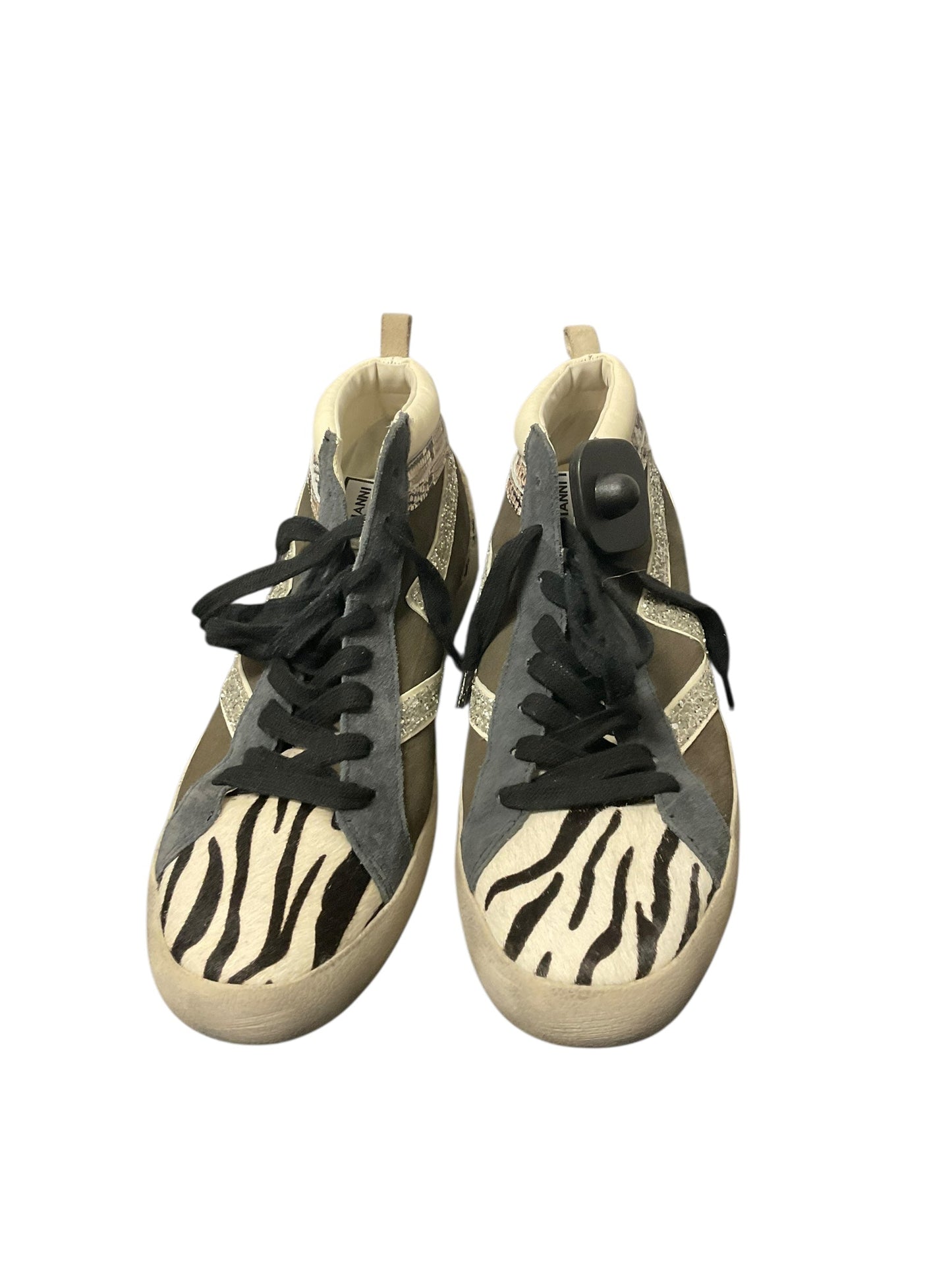 Shoes Sneakers By Gianni Bini In Zebra Print, Size: 8.5