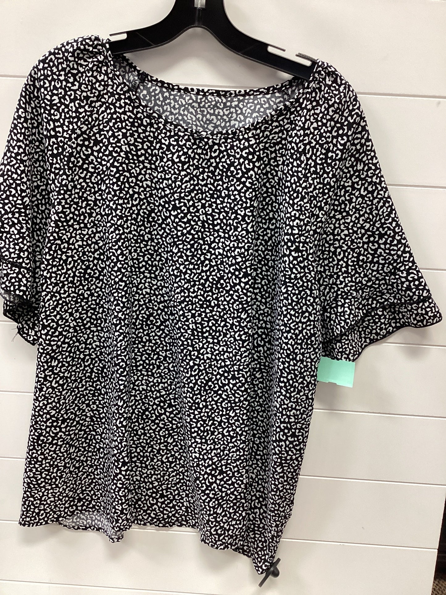 Top Ss By Clothes Mentor In Black, Size:2X