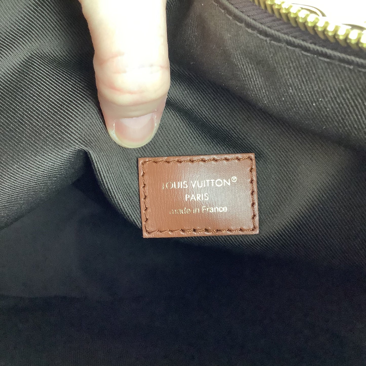 Handbag Luxury Designer By Louis Vuitton, Size: Large