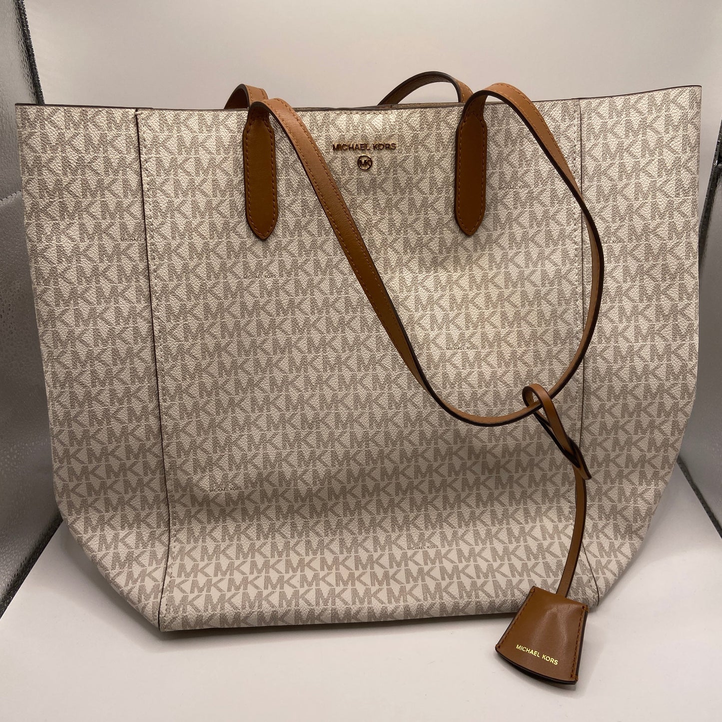 Tote Designer By Michael By Michael Kors, Size: Medium