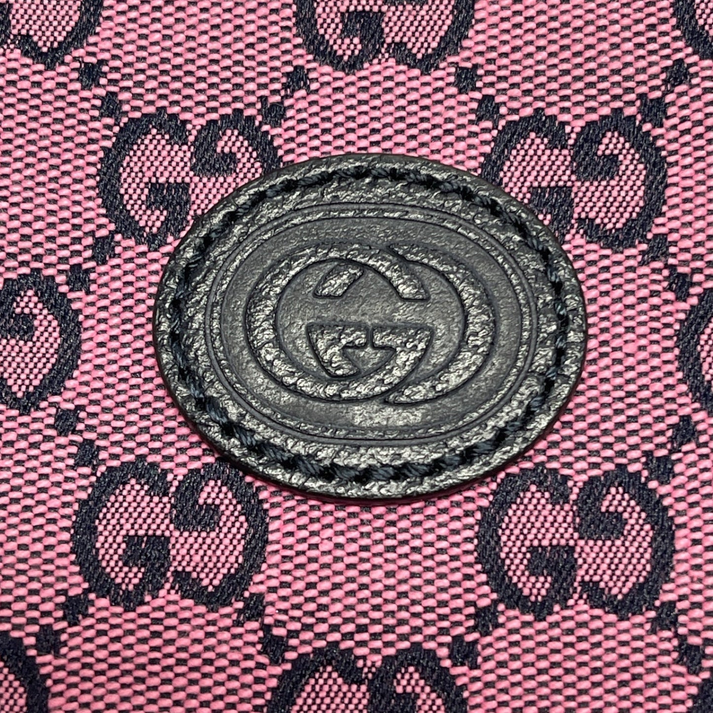 Crossbody Luxury Designer By Gucci, Size: Small