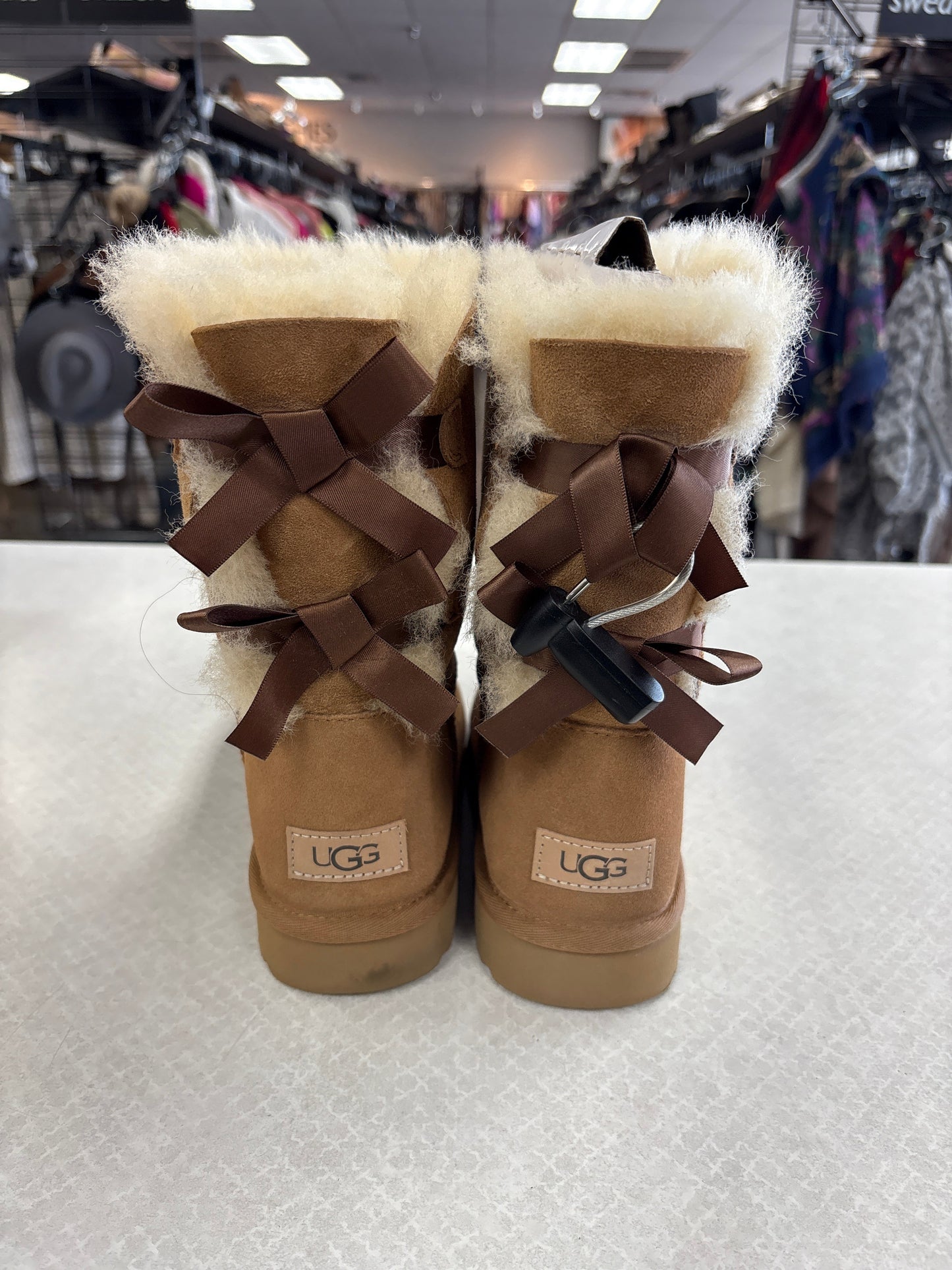 BOOTS DESIGNER by UGG In TAN, Size: 9
