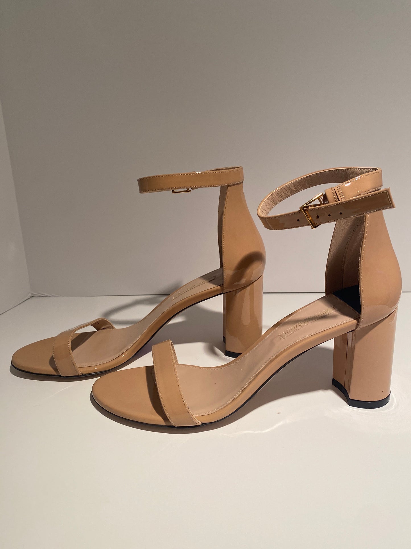 Shoes Designer By Stuart Weitzman  Size: 11