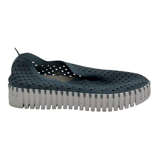 Shoes Flats By Clothes Mentor In Blue, Size:8.5