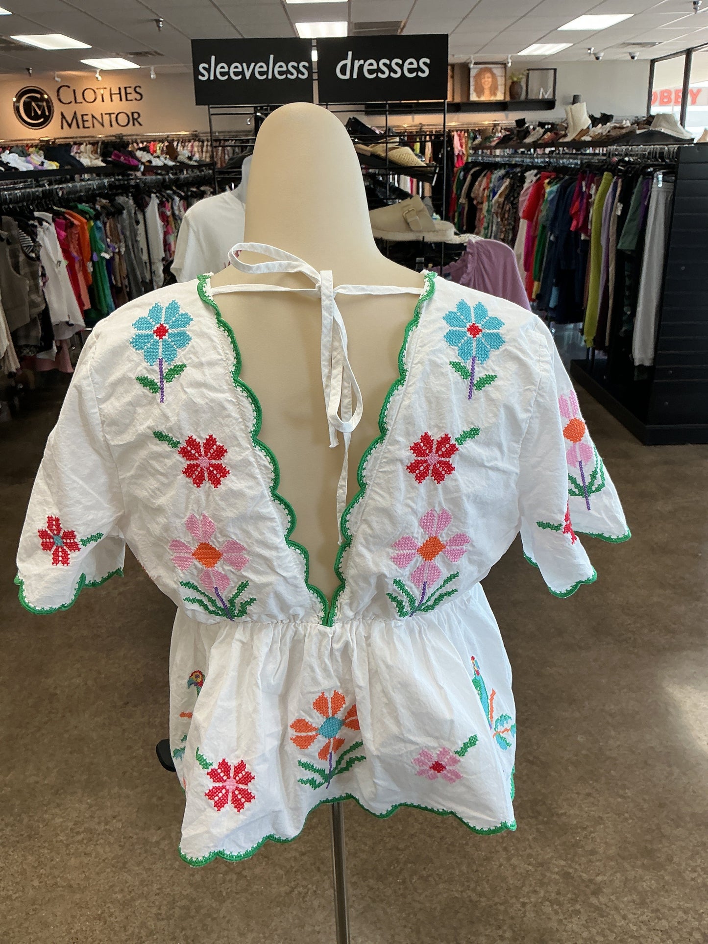Top Ss By Clothes Mentor In White, Size:M