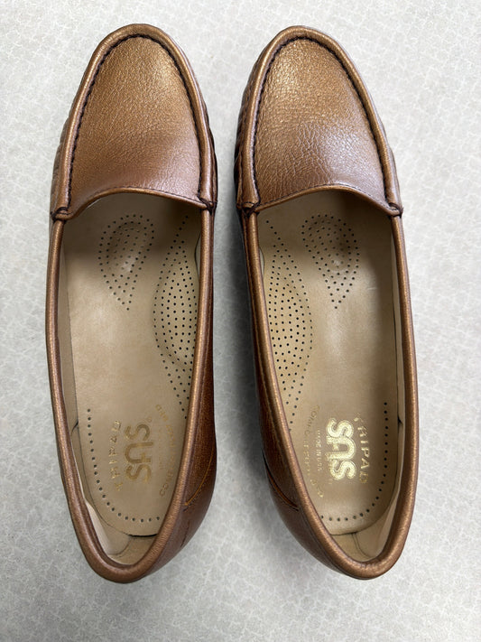 Shoes Flats By Sas In Gold, Size:7