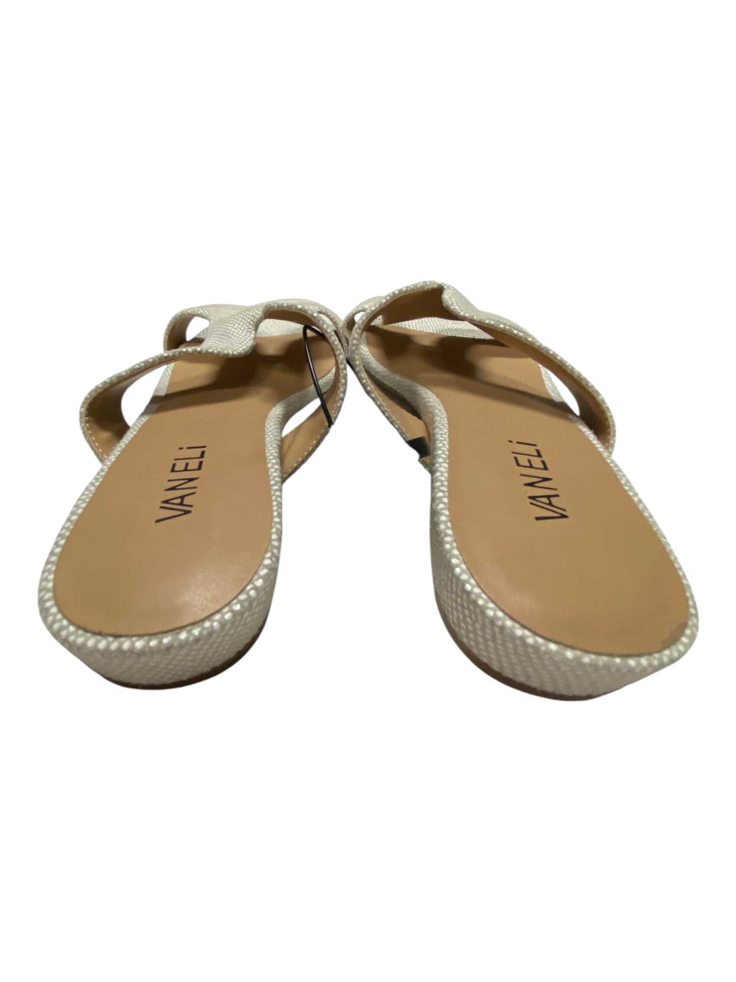 Shoes Flats By Vaneli In Tan, Size:7.5