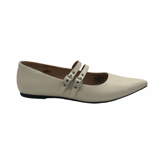 Shoes Flats By Old Navy In cream, Size:7.5