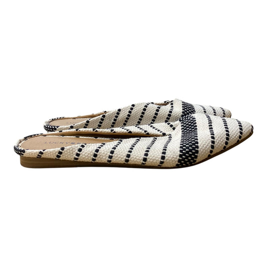 Shoes Flats By Lucky & Blessed In Ivory, Size:8.5