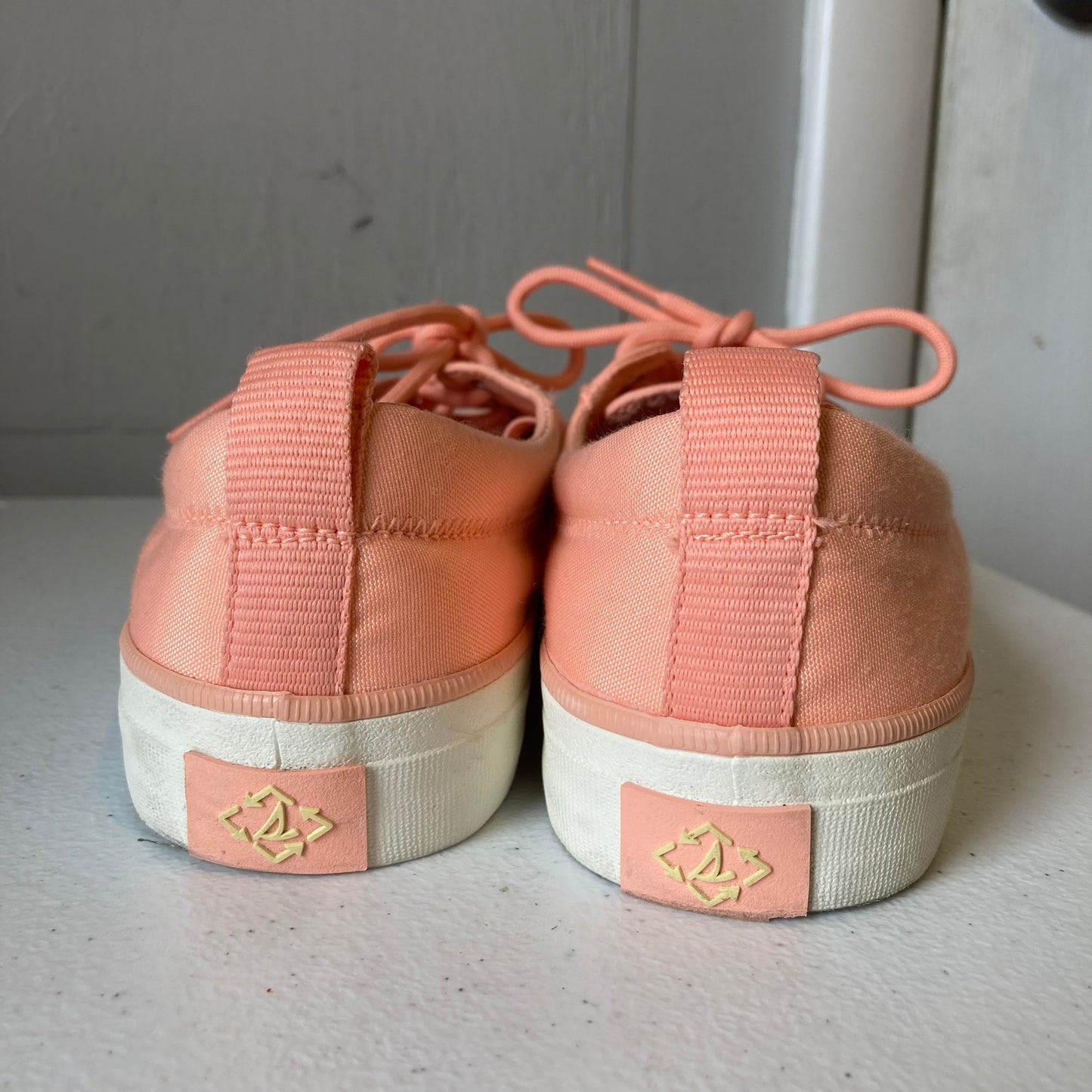 Shoes Sneakers By Sperry In Peach, Size:9