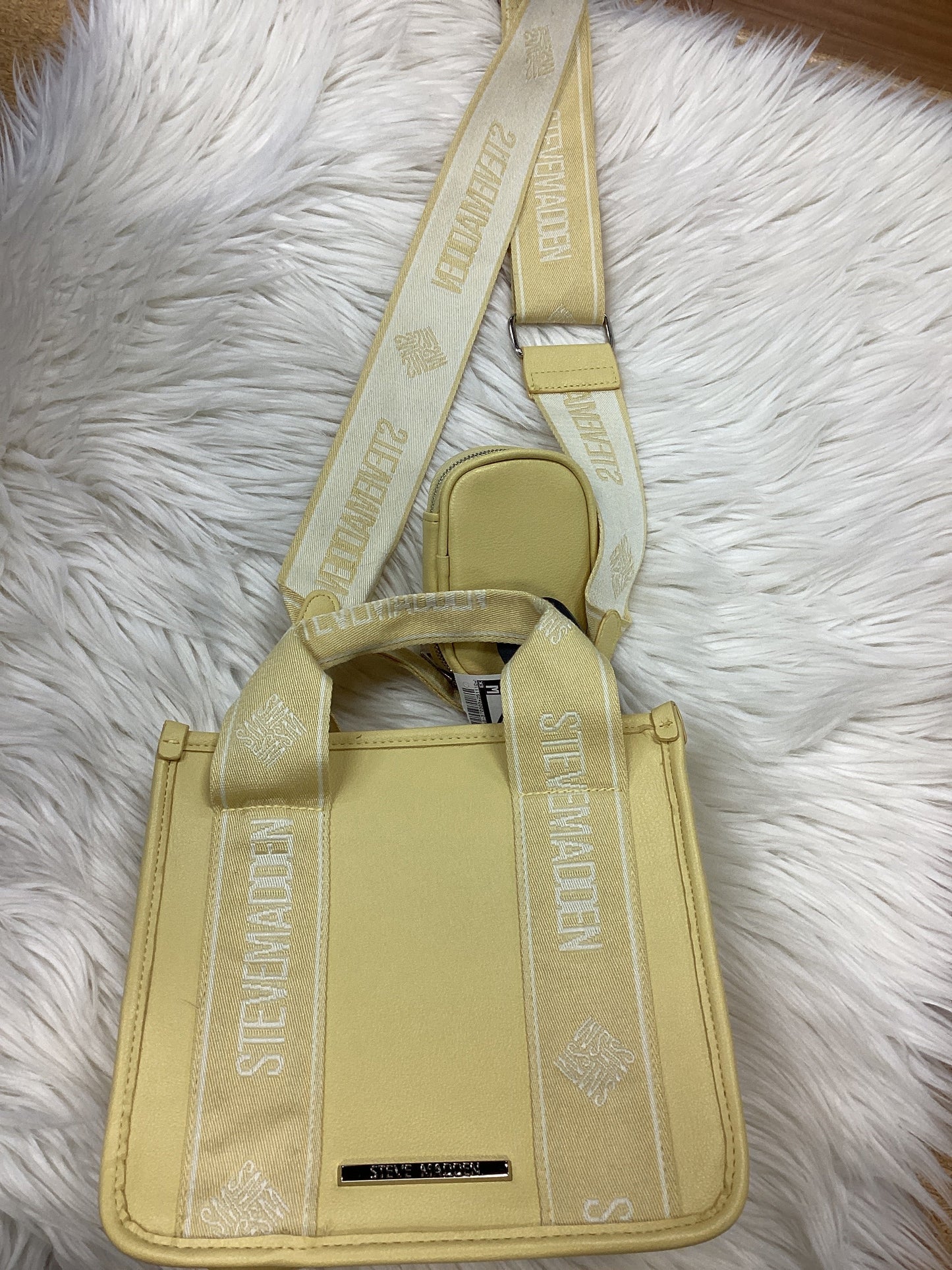 Handbag By Steve Madden In Yellow, Size:Small