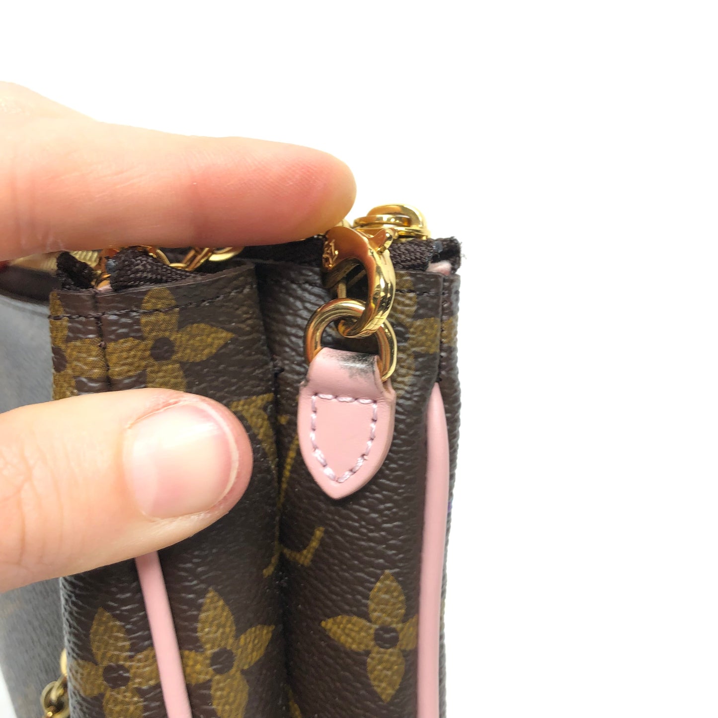 Crossbody Luxury Designer By Louis Vuitton, Size: Small