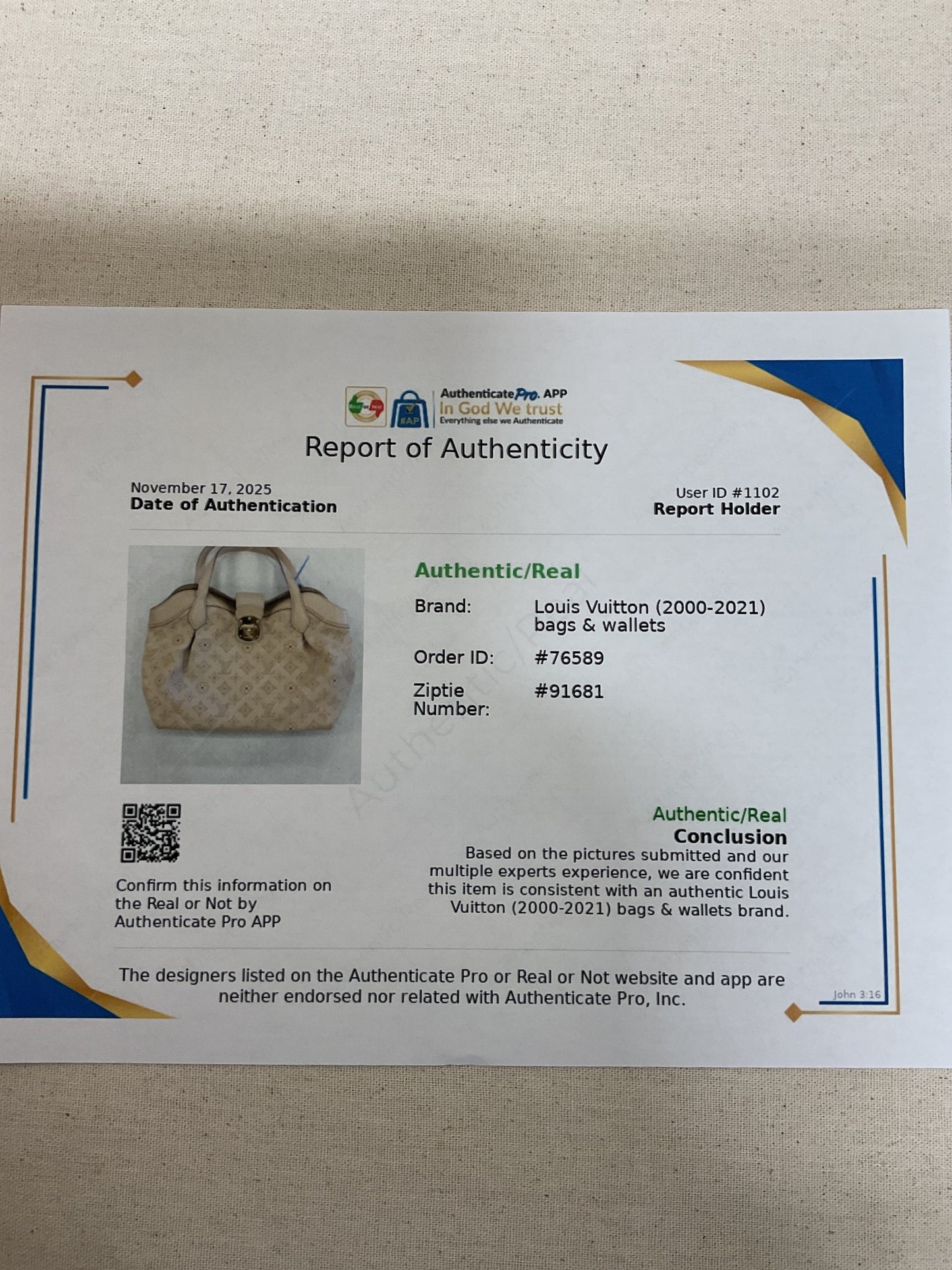 Handbag Luxury Designer By Louis Vuitton In Cream, Size:Medium