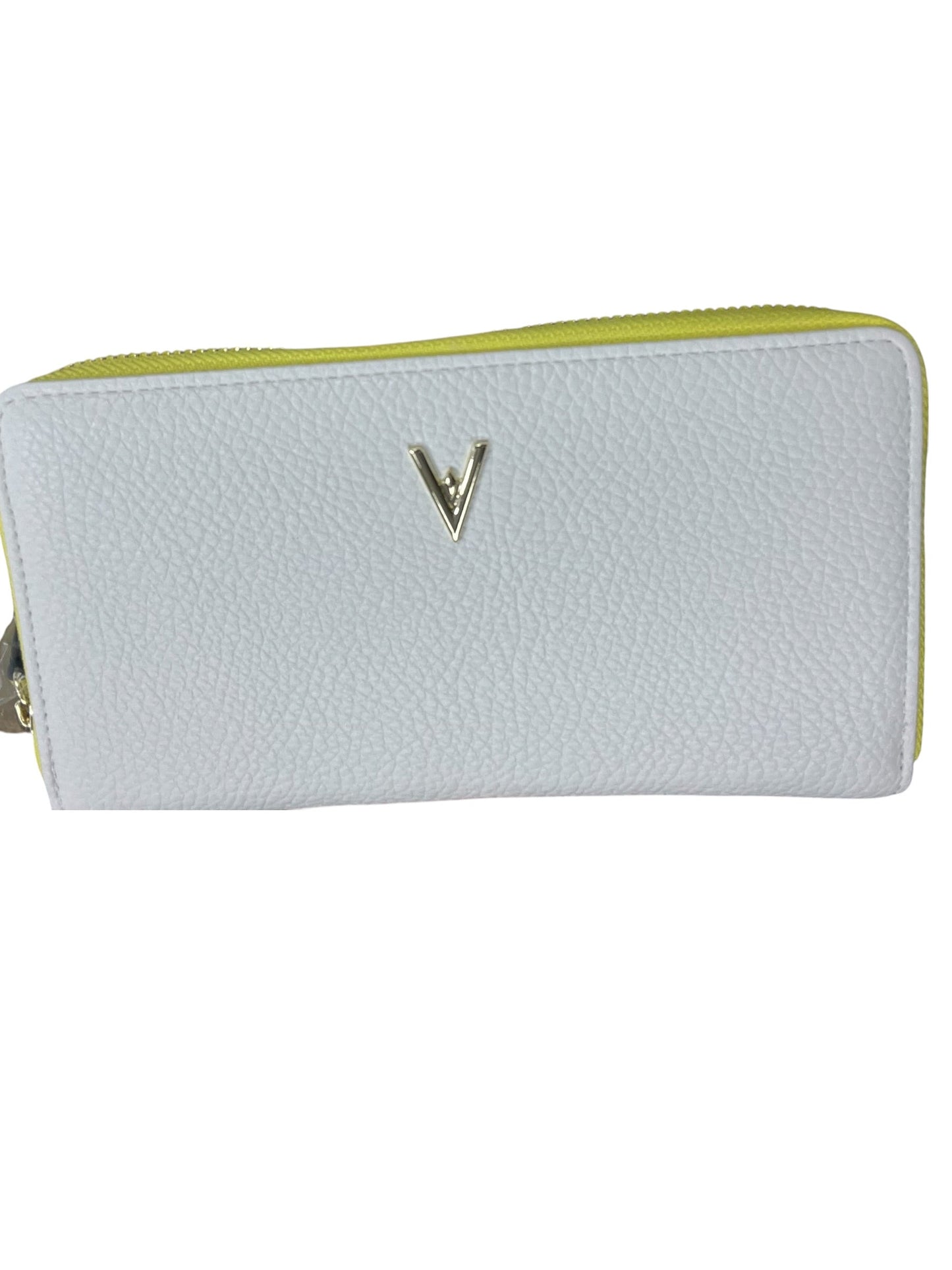 Wallet By Clothes Mentor In White, Size:Medium