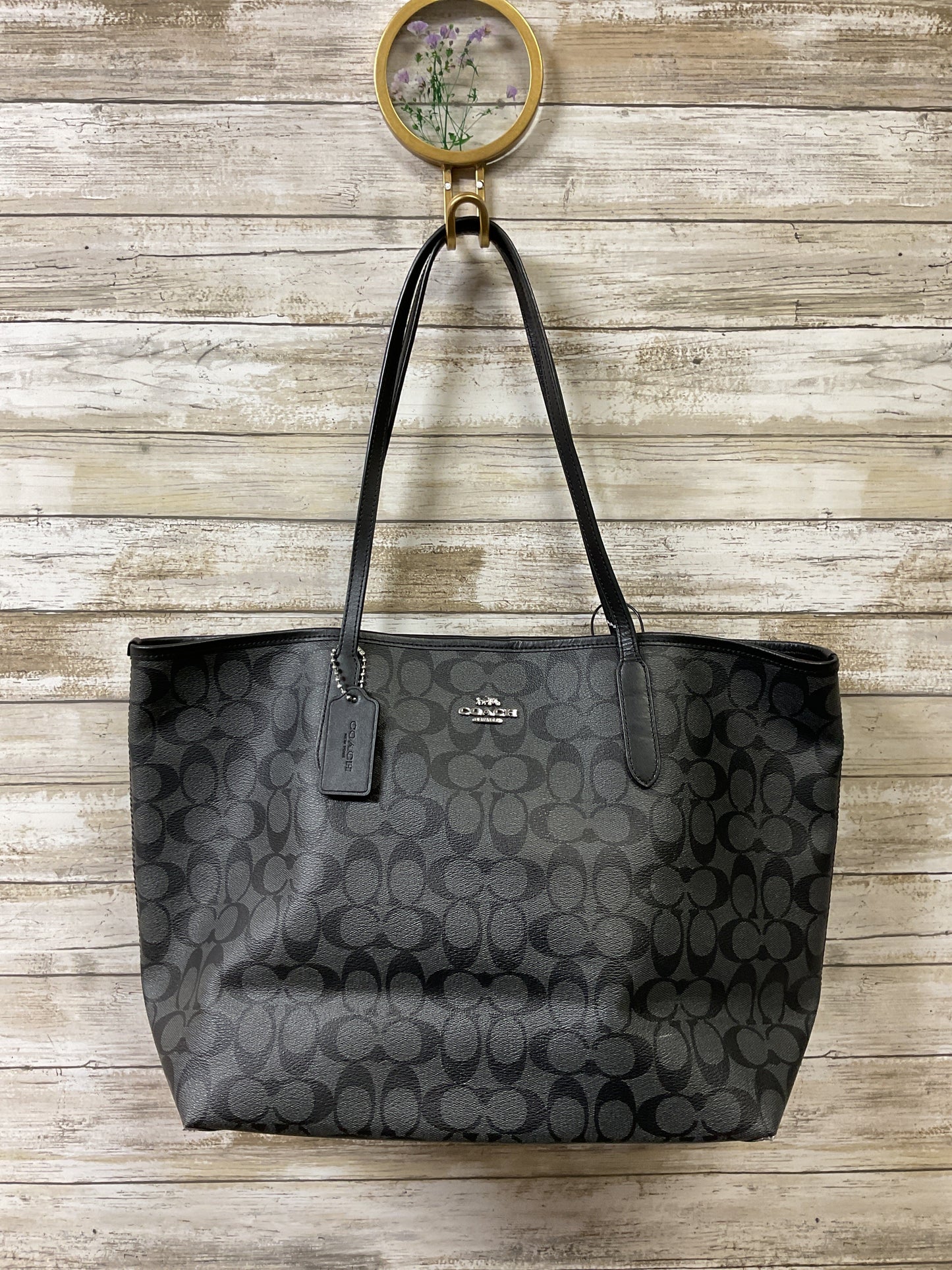 Handbag Designer By Coach In Grey, Size:Large -as is