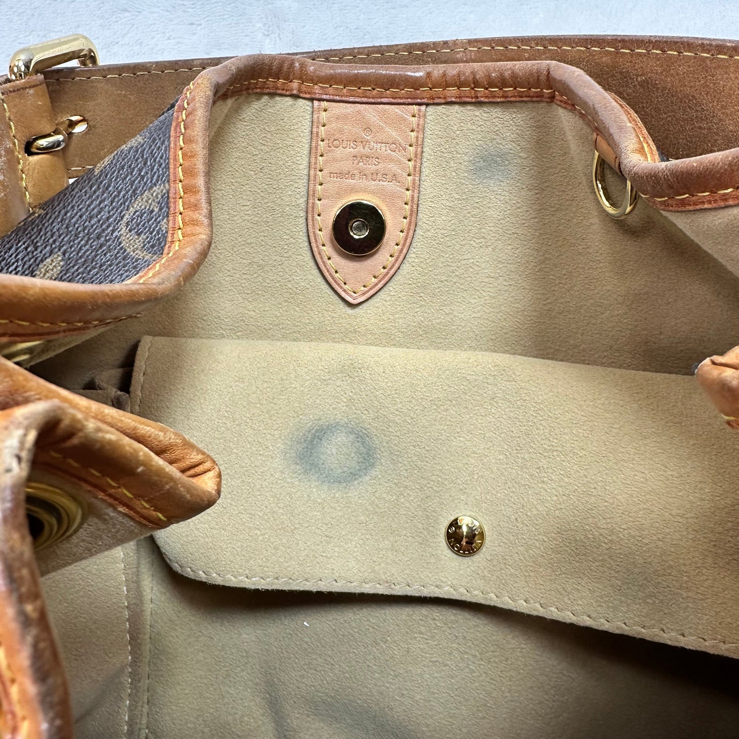 Galleria Handbag Luxury Designer By Louis Vuitton, Size: Medium