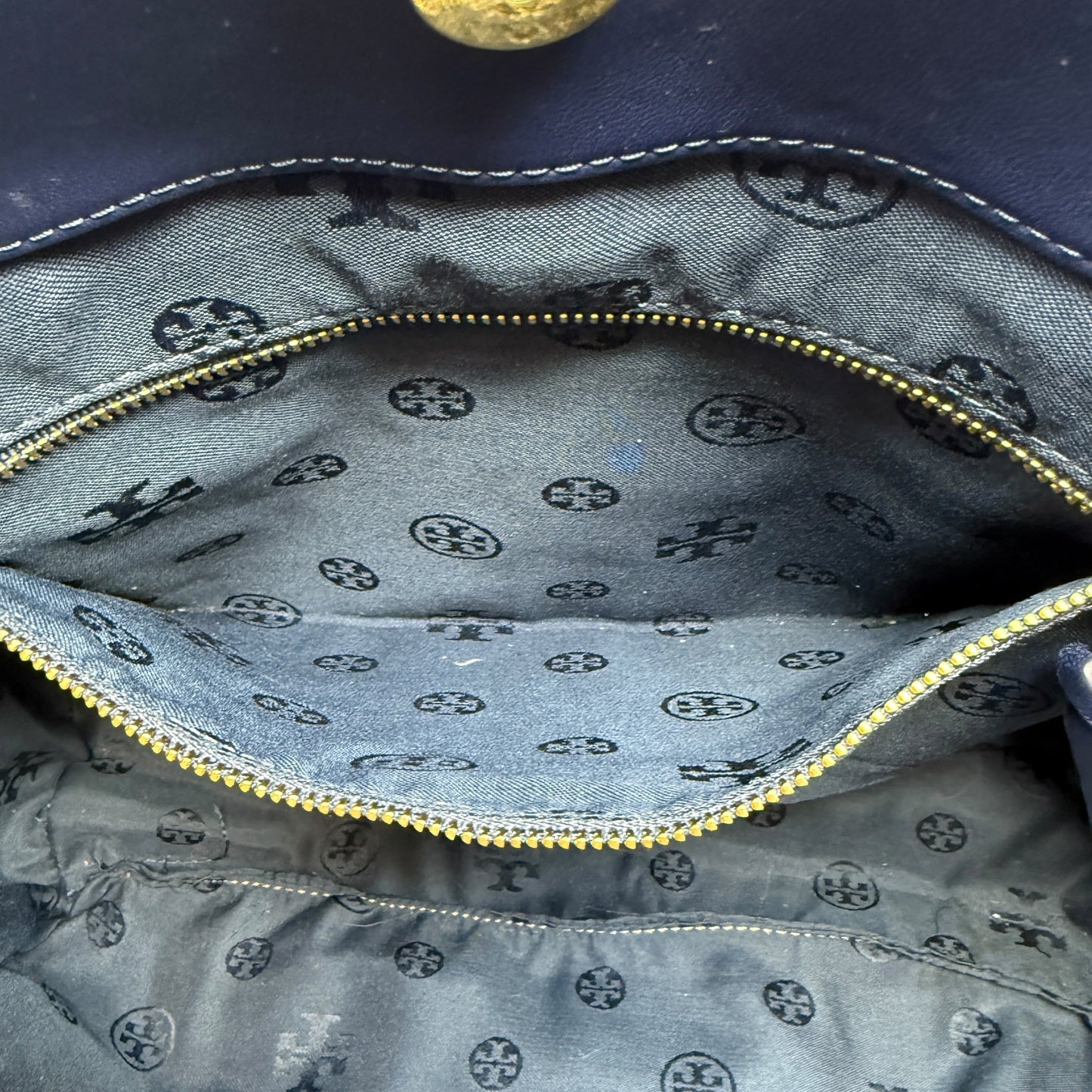 Alexa Flat Quilted Soft Leather Tote Designer By Tory Burch, Size: Large