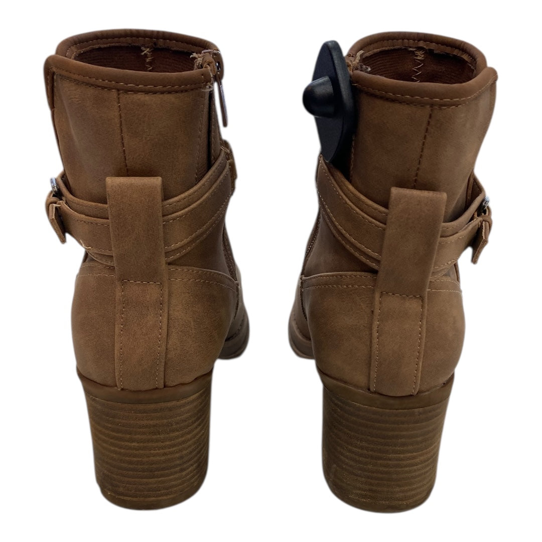 Boots Ankle Heels By Torrid In Brown, Size:8