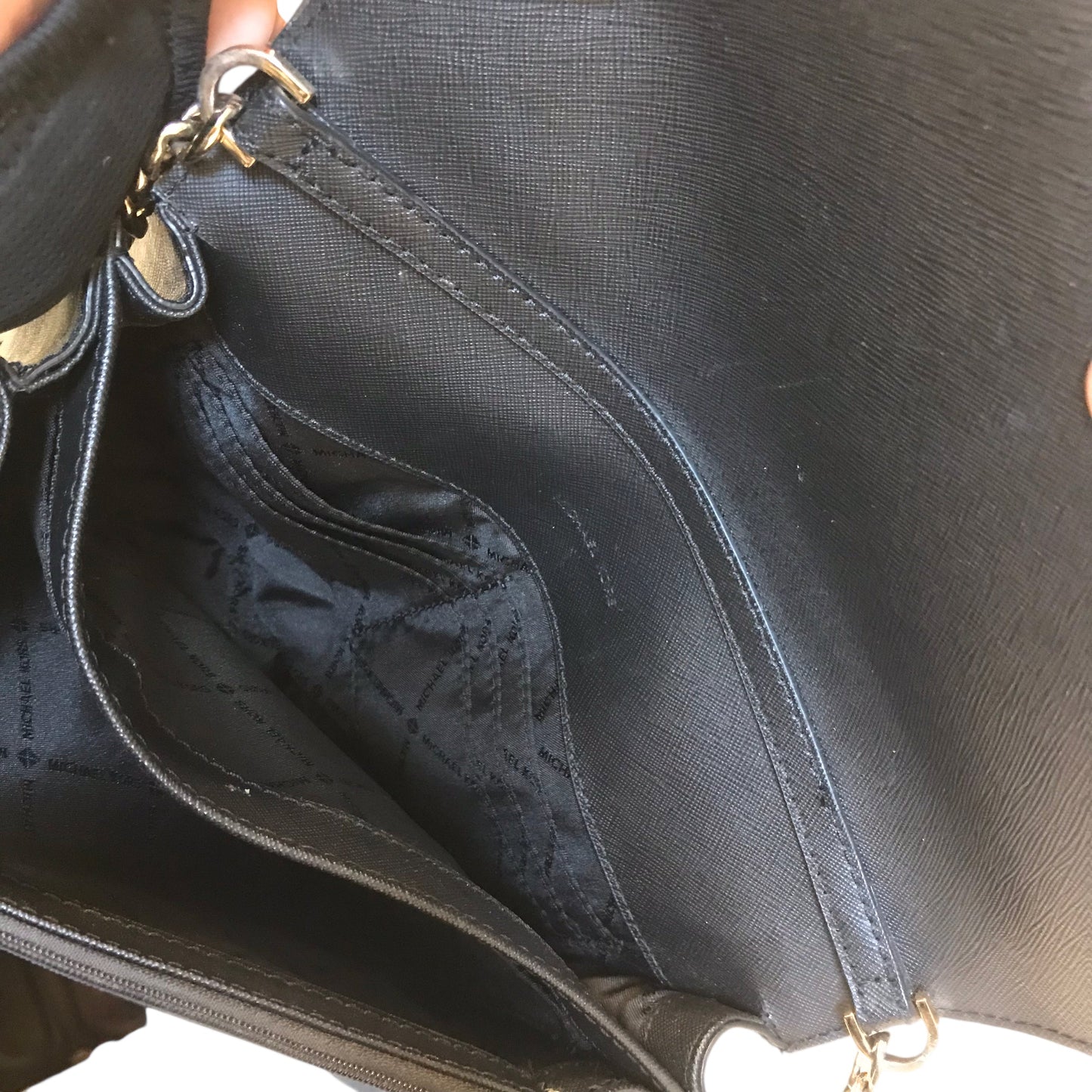 Crossbody Designer By Michael Kors In Black, Size:Medium