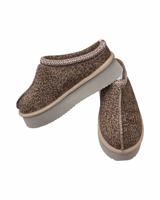 Shoes Flats By Corkys In Leopard Print, Size:10