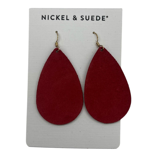 Earrings Dangle/Drop By Clothes Mentor In Red