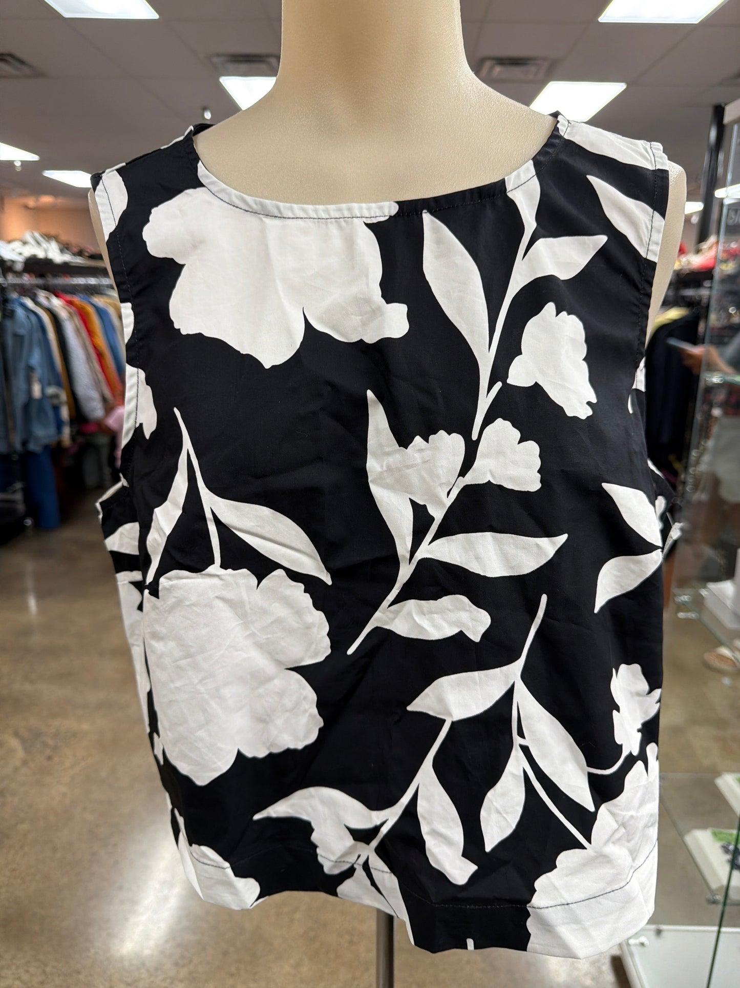 Top Sleeveless By Target-Designer In Black & White, Size:M
